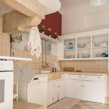 Spacious Single In Central Porto By Guestready Lisboa