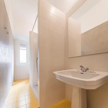 Spacious Single In Central Porto By Guestready Appartement