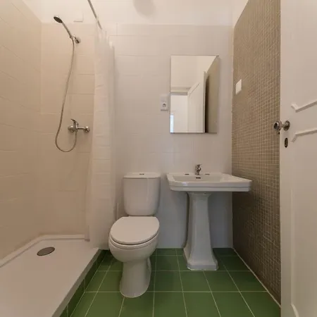 Apartment Spacious Single In Central Porto By Guestready *
